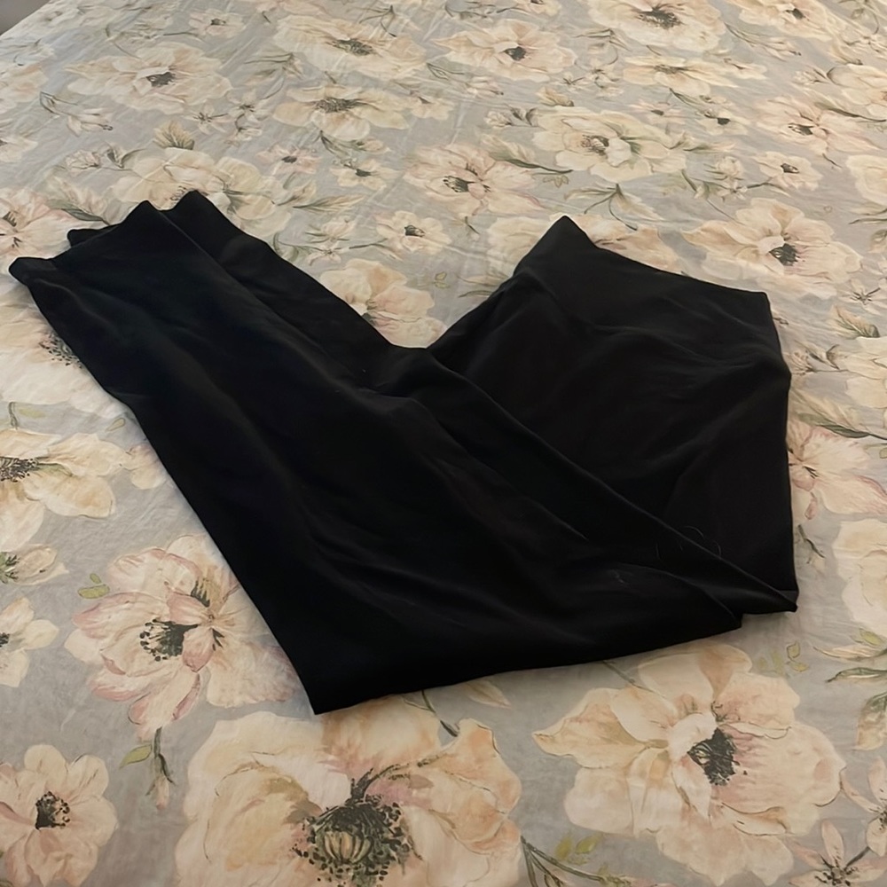 Aerie Offline Black Leggings Size XL